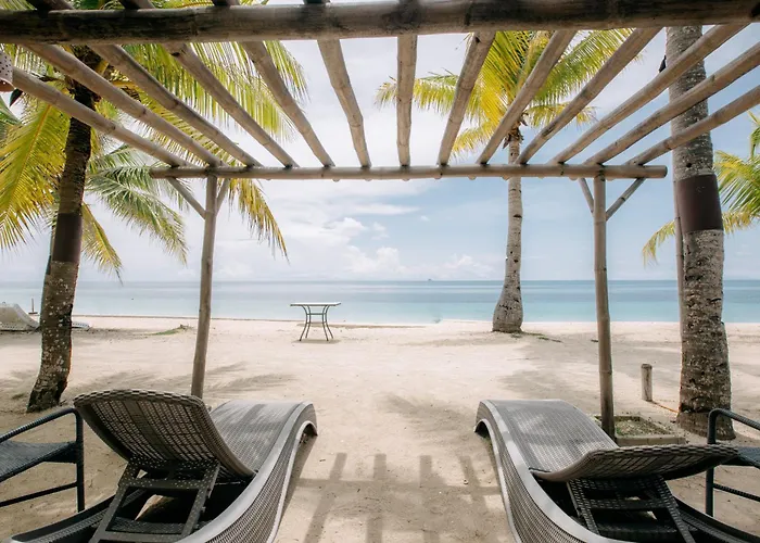 Golden Sands Destination 3* Daanbantayan