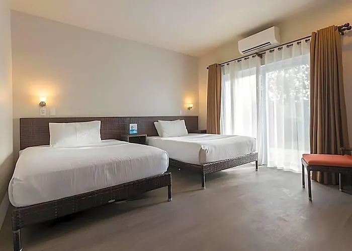 Golden Sands Destination 3* Daanbantayan