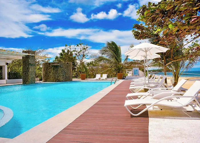 Golden Sands Destination 3* Daanbantayan